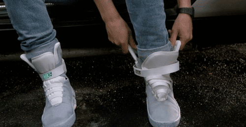 Las zapatillas autoajustables 2015-de-regreso-al-futuro-vs-2015-real-en-que-acertaron-zapatillas-autoajustables