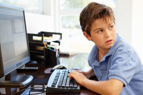 Peligros de las redes sociales para ninos y para jovenes
