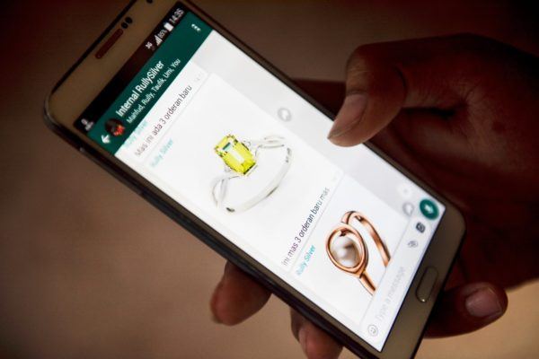 Así se puede recuperar una conversación borrada de un contacto bloqueado en Whatsapp Compras